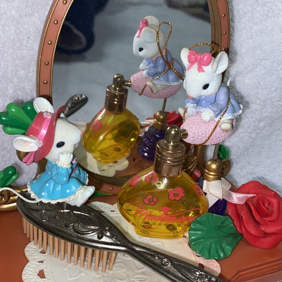 1994 Lustre Fame Maestro Mouse Little Dresser Music Box Its a Small World 509185 - Picture 4 of 10